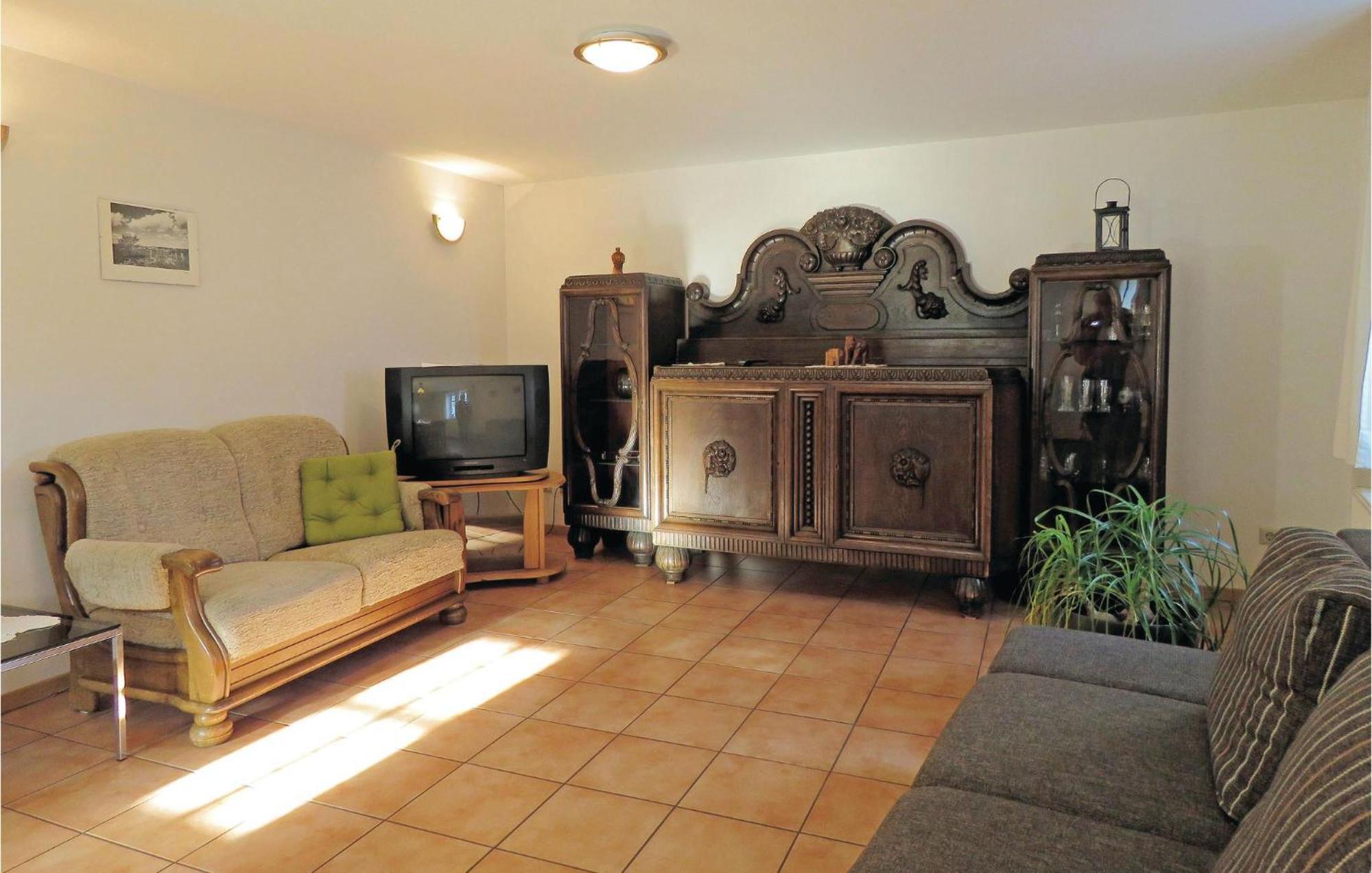 2 Bedroom Gorgeous Home In Hachenburg Extérieur photo