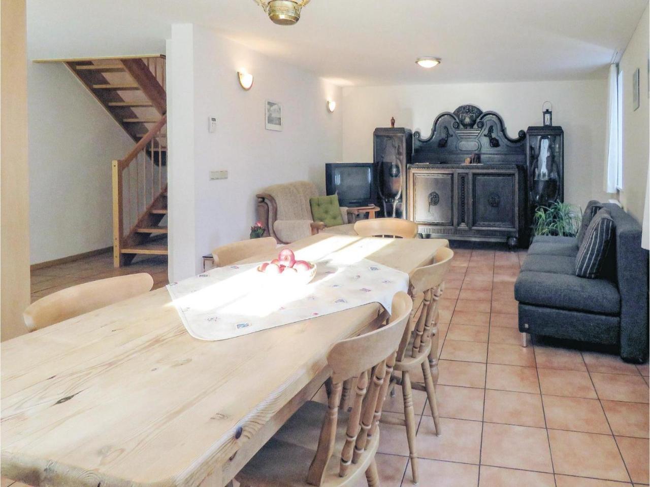 2 Bedroom Gorgeous Home In Hachenburg Extérieur photo