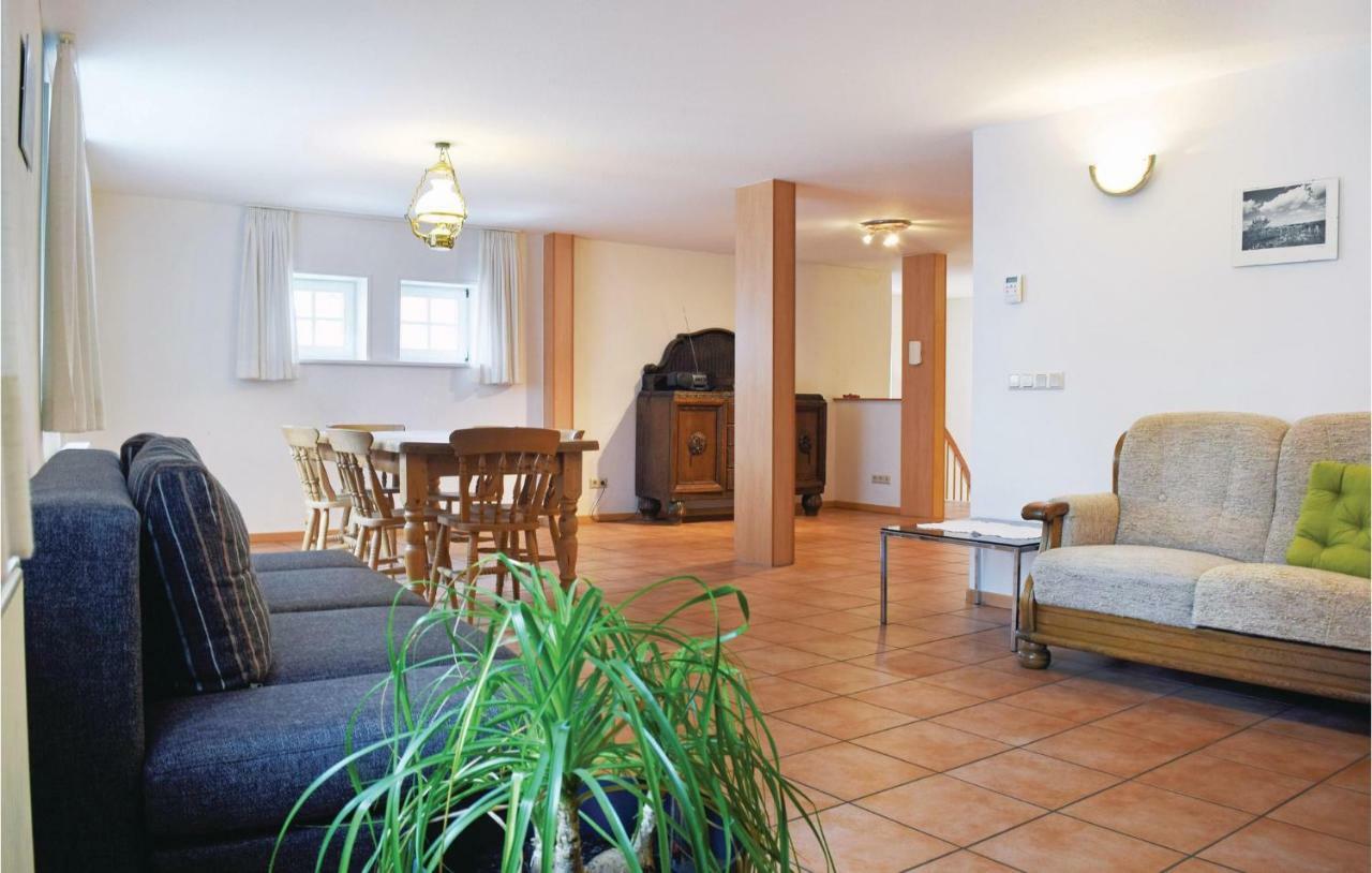 2 Bedroom Gorgeous Home In Hachenburg Extérieur photo